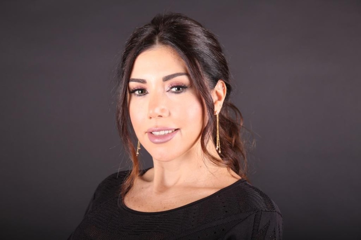 لورا خليل تُفجع بوفاة زوجها نجيب عقيقي في حادث مأساوي
